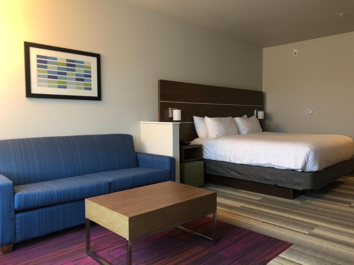 Holiday Inn Express & Suites - Madison West - Middleton By Ihg Buitenkant foto