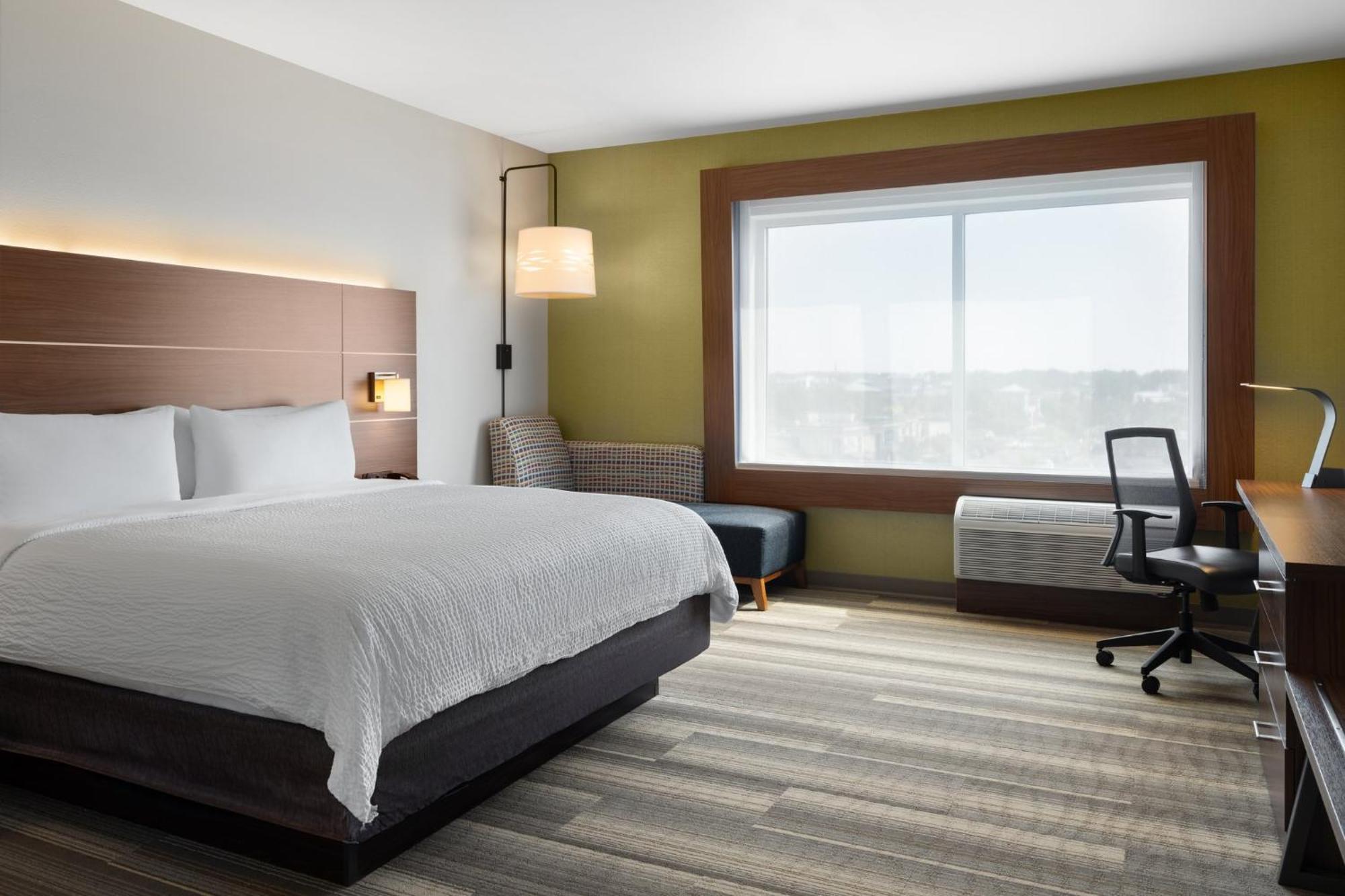 Holiday Inn Express & Suites - Madison West - Middleton By Ihg Buitenkant foto