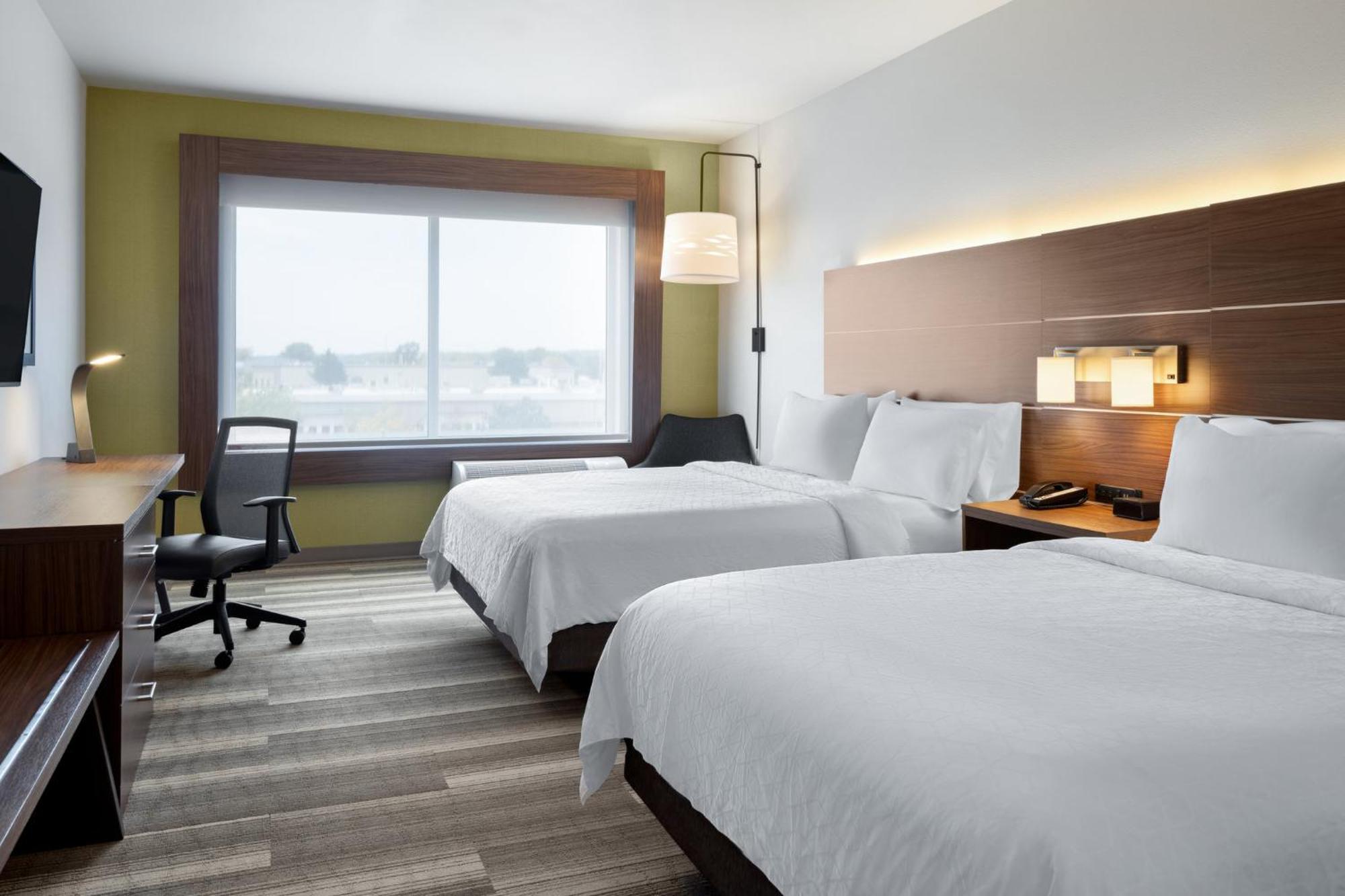 Holiday Inn Express & Suites - Madison West - Middleton By Ihg Buitenkant foto