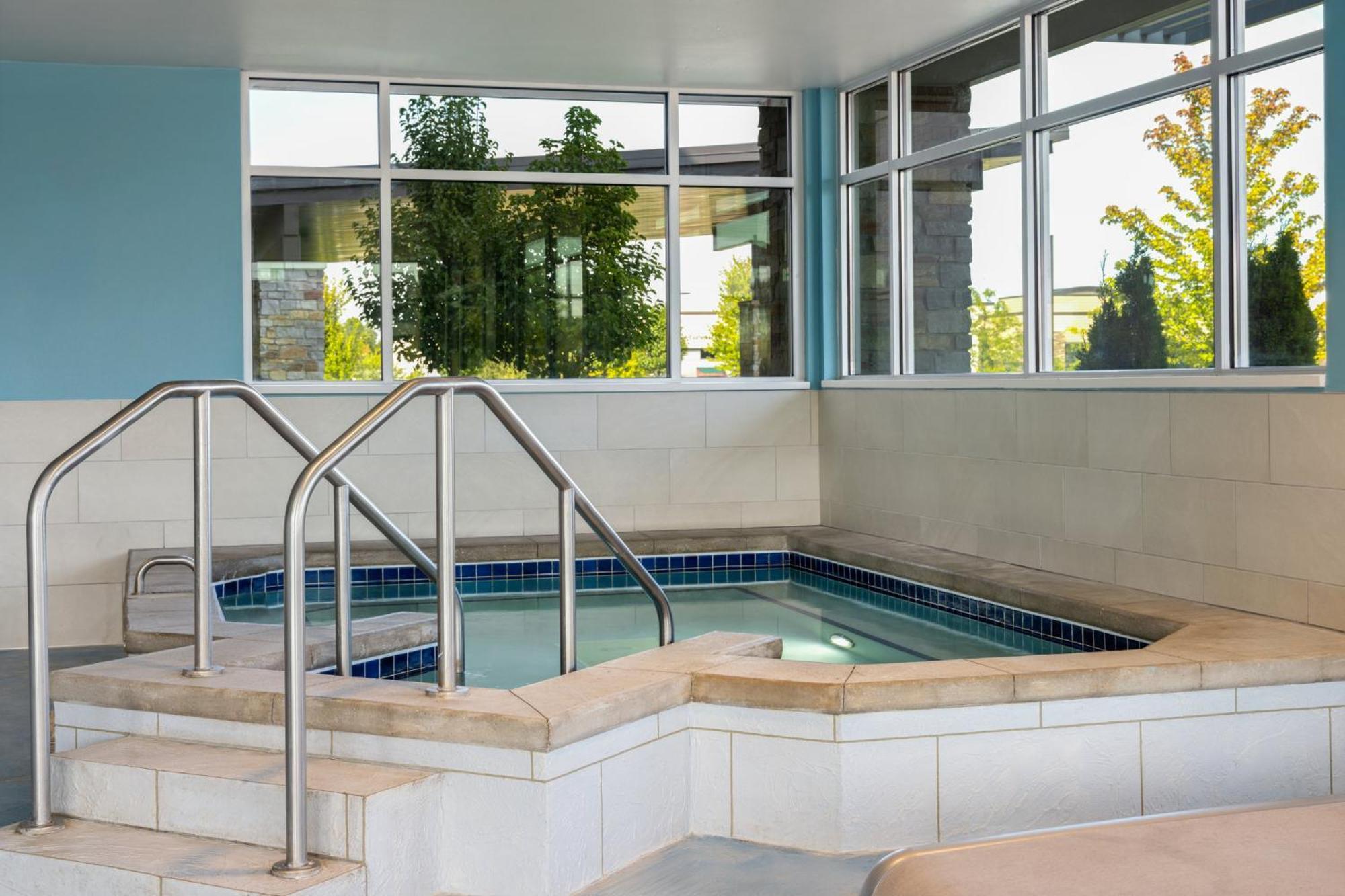 Holiday Inn Express & Suites - Madison West - Middleton By Ihg Buitenkant foto